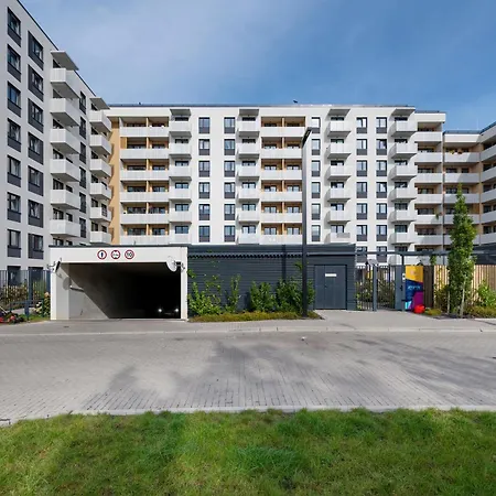 Miedziana Spacious In By Renters דירה *