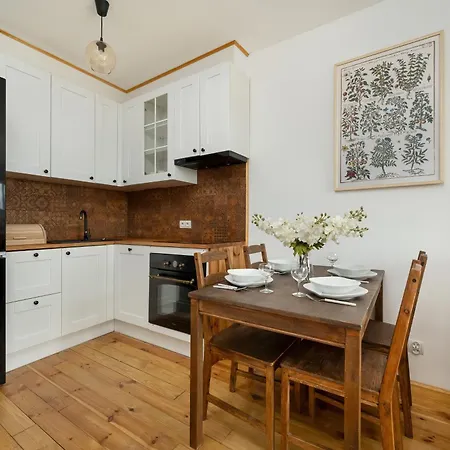 Miedziana Spacious In By Renters Апартаменты *
