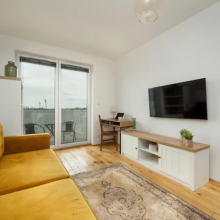 Miedziana Spacious In By Renters Апартаменты *