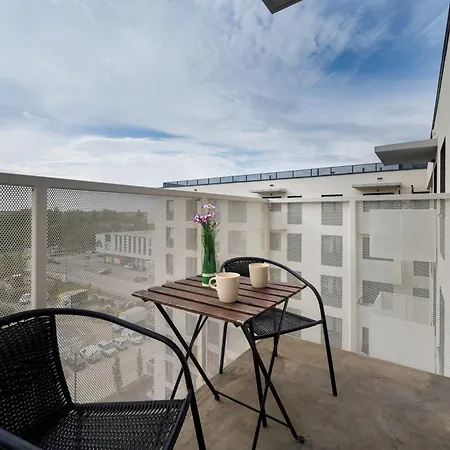 公寓 Miedziana Spacious In By Renters